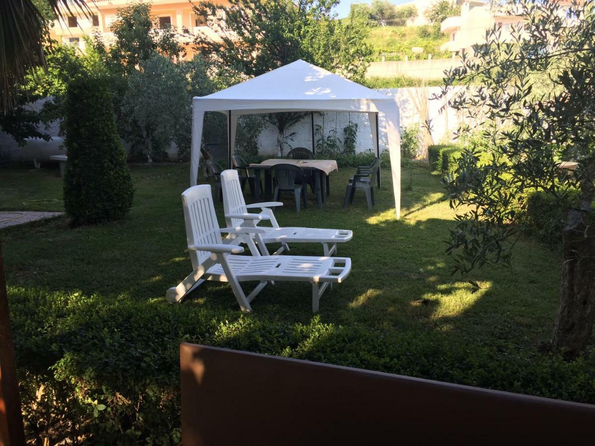 Villa Dede Nikolla Durrës Exterior foto
